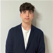 Estudiante de matemáticas computacionales y análisis de datos en la UAB y con un año de experiencia en dar clases particulares